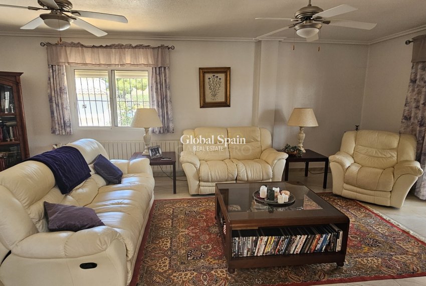 Revente - VILLA -
PINAR DE CAMPOVERDE - Inland