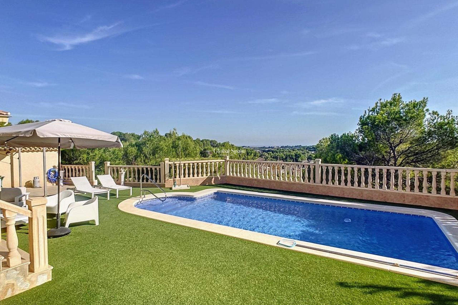Revente - VILLA -
PINAR DE CAMPOVERDE - Inland