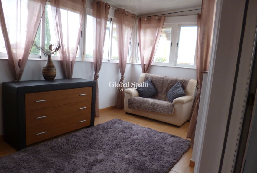 Revente - VILLA -
PLAYA FLAMENCA - Costa Blanca