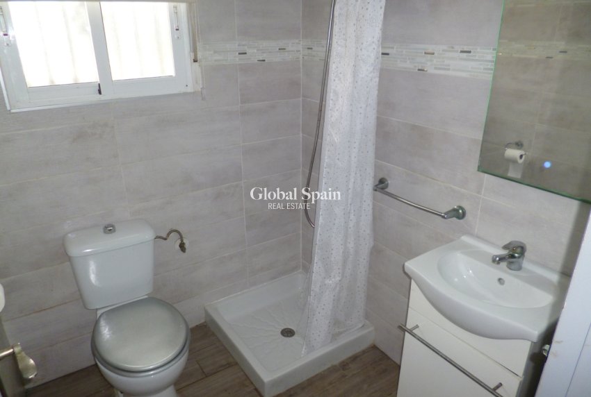 Revente - VILLA -
PLAYA FLAMENCA - Costa Blanca