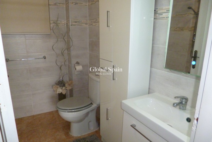 Revente - VILLA -
PLAYA FLAMENCA - Costa Blanca