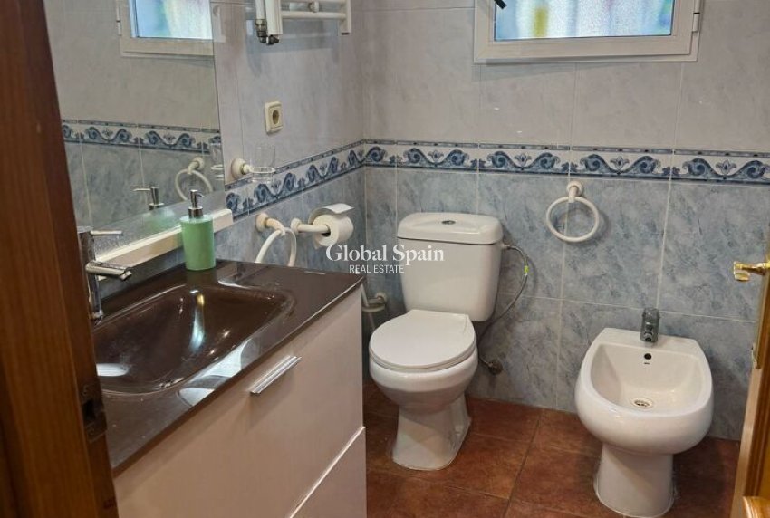 Revente - VILLA -
PLAYA FLAMENCA - Costa Blanca