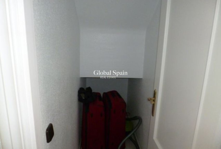 Revente - VILLA -
PLAYA FLAMENCA - Costa Blanca