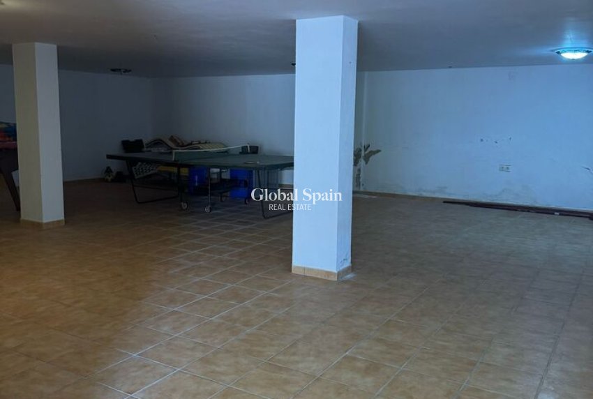 Revente - VILLA -
PLAYA FLAMENCA - Costa Blanca