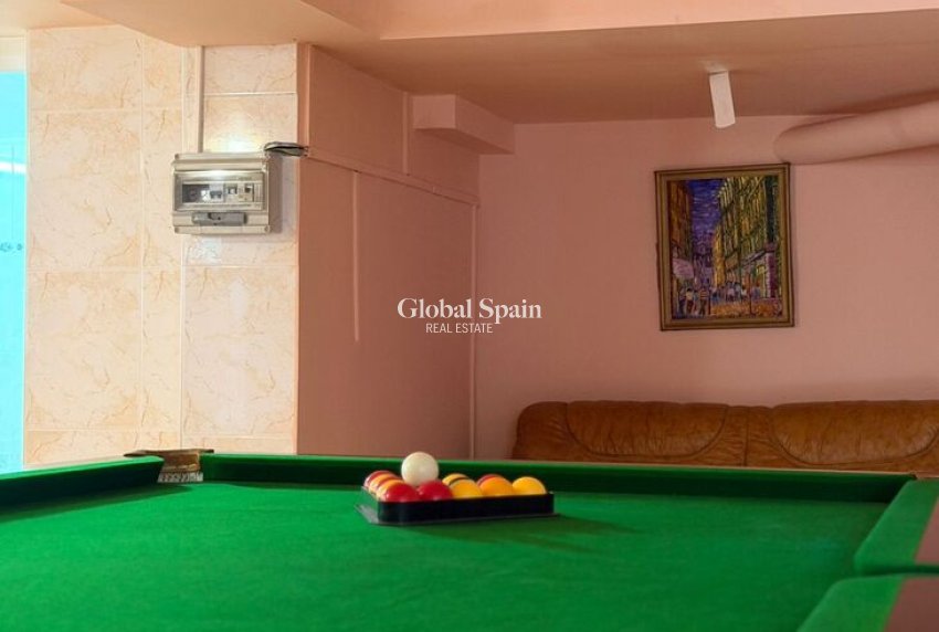 Revente - VILLA -
PLAYA FLAMENCA - Costa Blanca