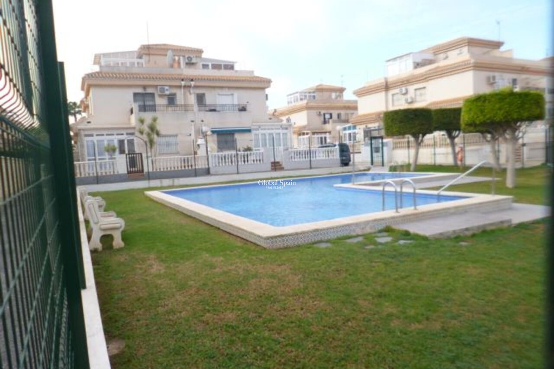 Revente - VILLA -
PLAYA FLAMENCA - Costa Blanca