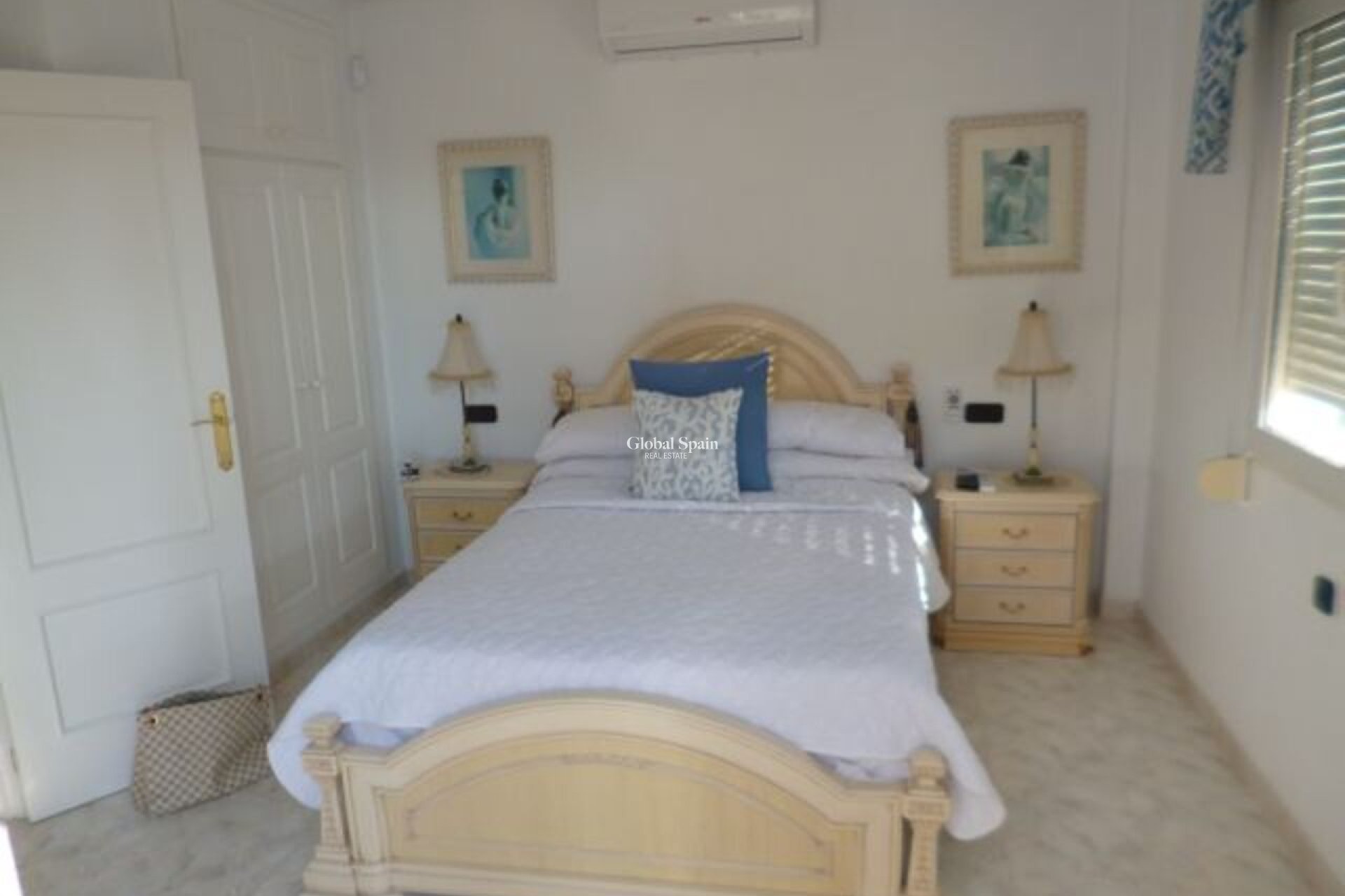 Revente - VILLA -
PLAYA FLAMENCA - Costa Blanca