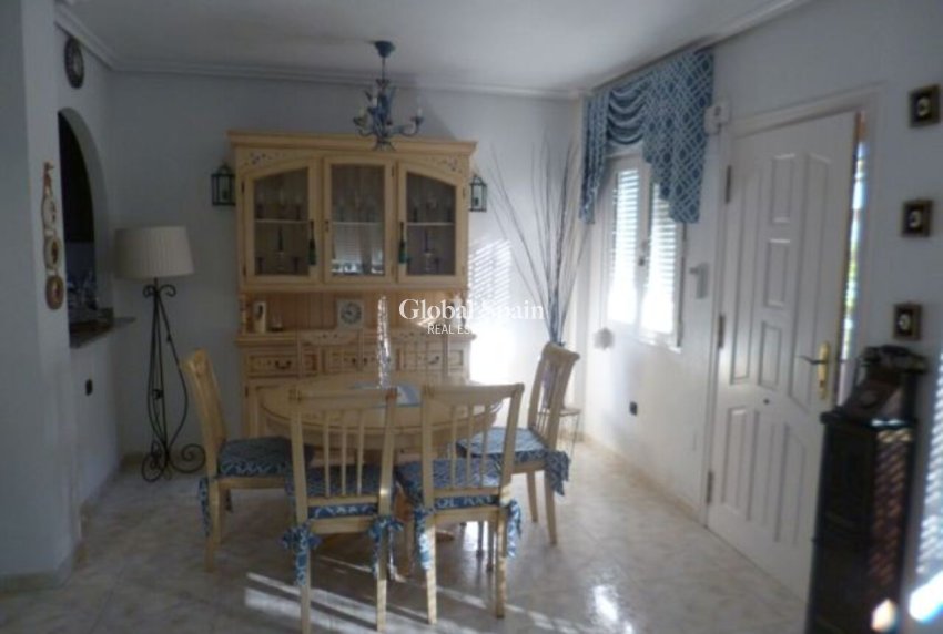 Revente - VILLA -
PLAYA FLAMENCA - Costa Blanca