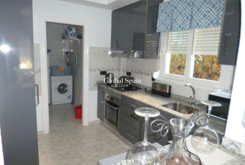 Revente - VILLA -
PLAYA FLAMENCA - Costa Blanca