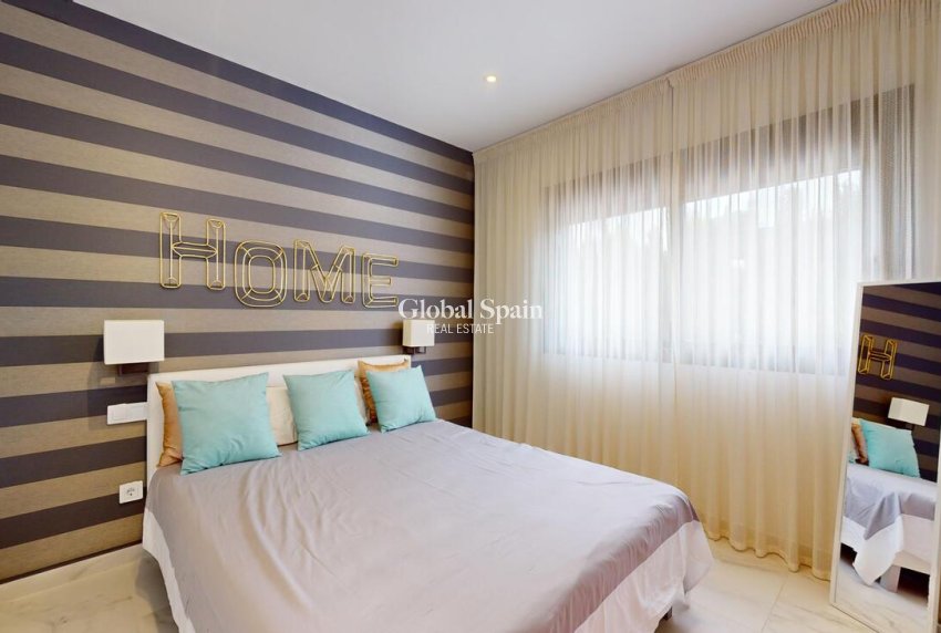 Revente - VILLA -
PLAYA HONDA - Costa Calida