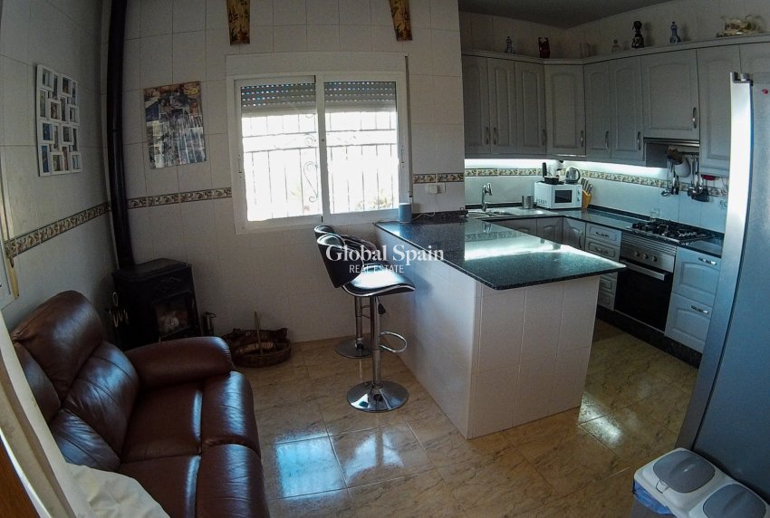 Revente - VILLA -
PLIEGO - Inland