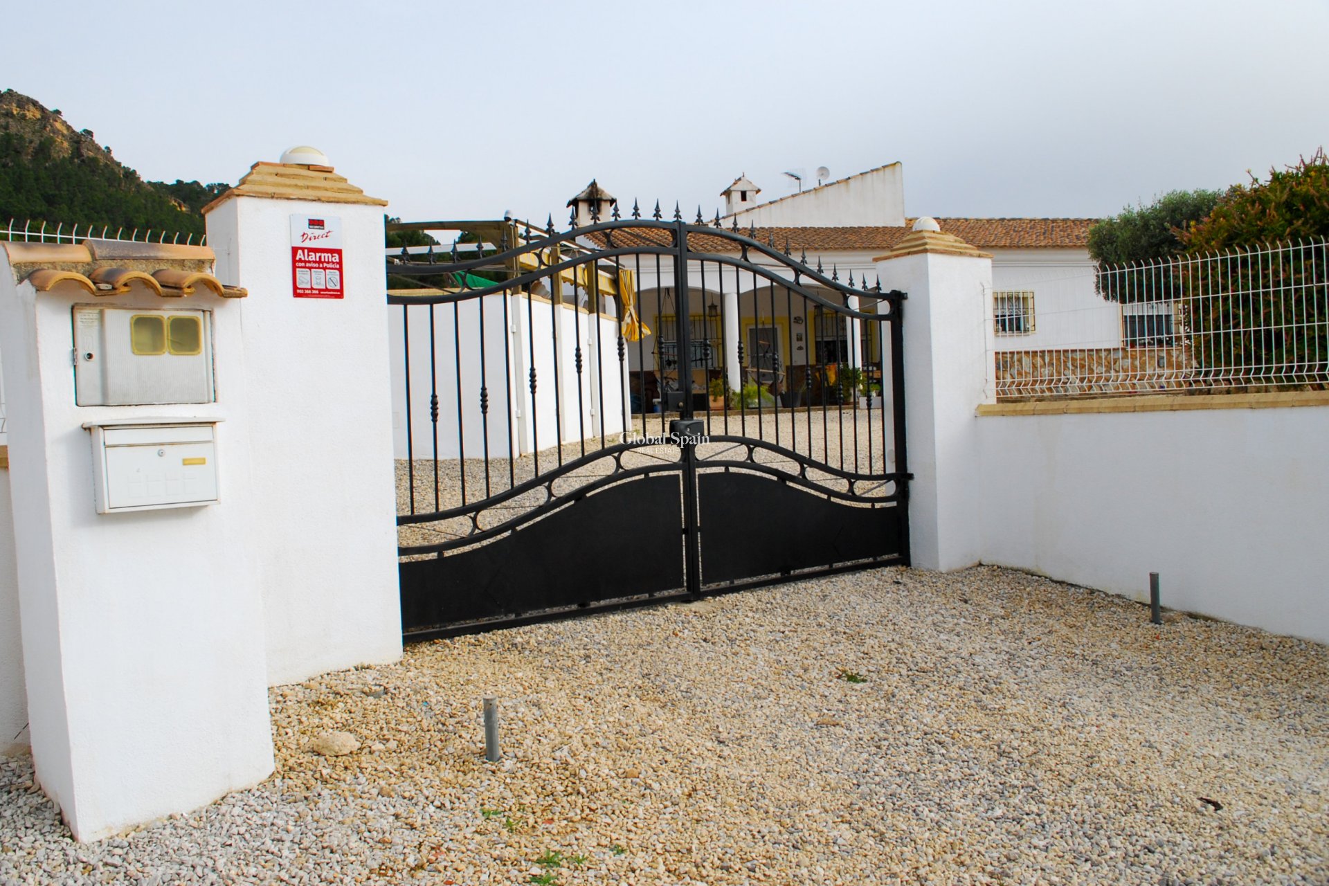 Revente - VILLA -
PLIEGO - Inland