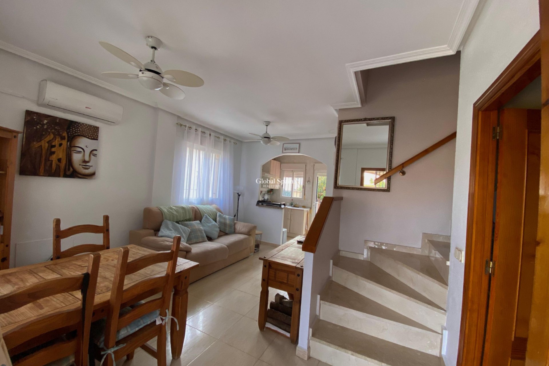 Revente - VILLA -
POLOP - Alberca