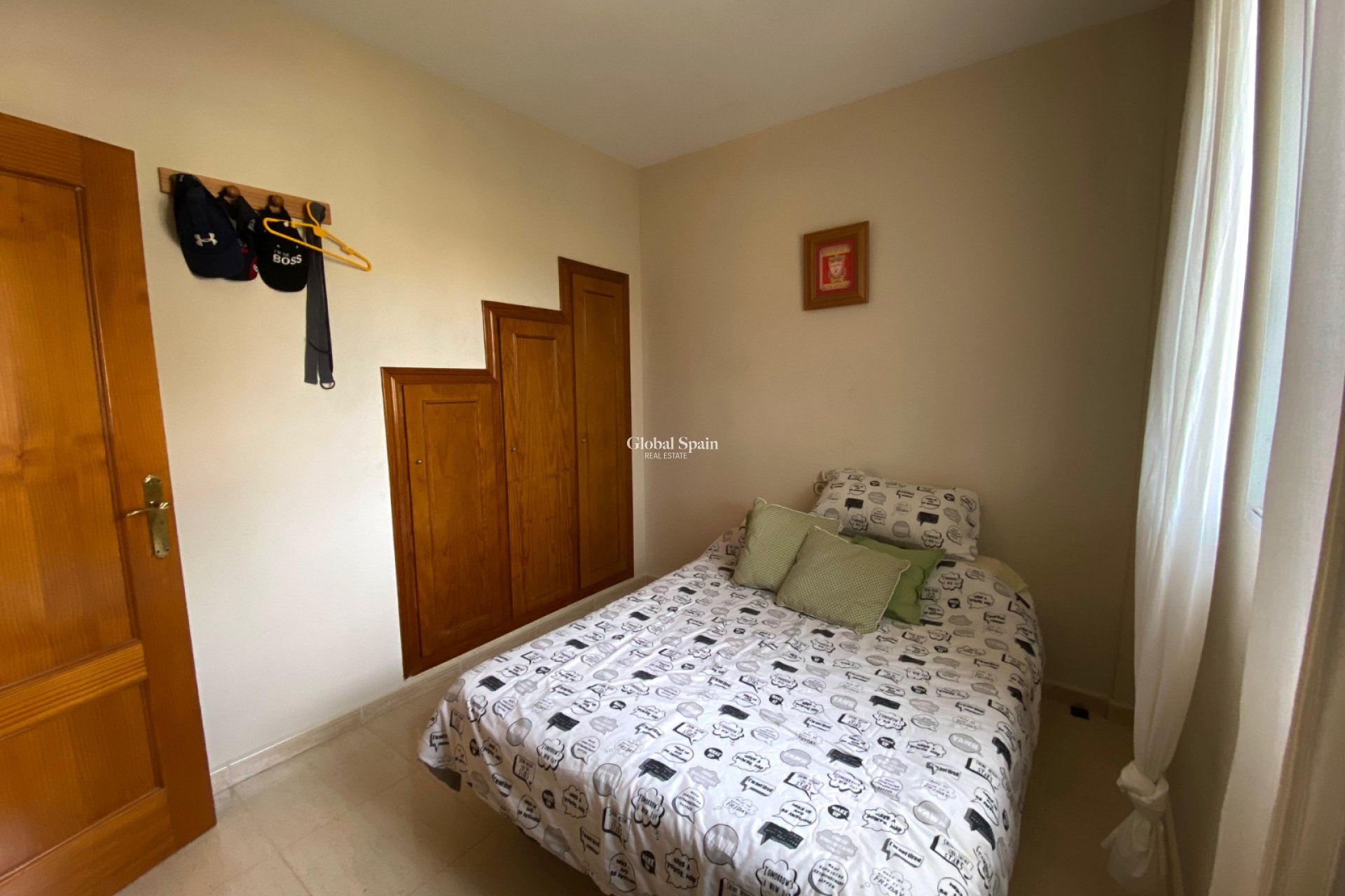 Revente - VILLA -
POLOP - Alberca