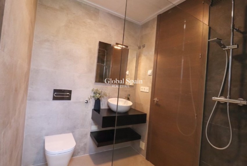 Revente - VILLA -
POLOP - Costa Blanca