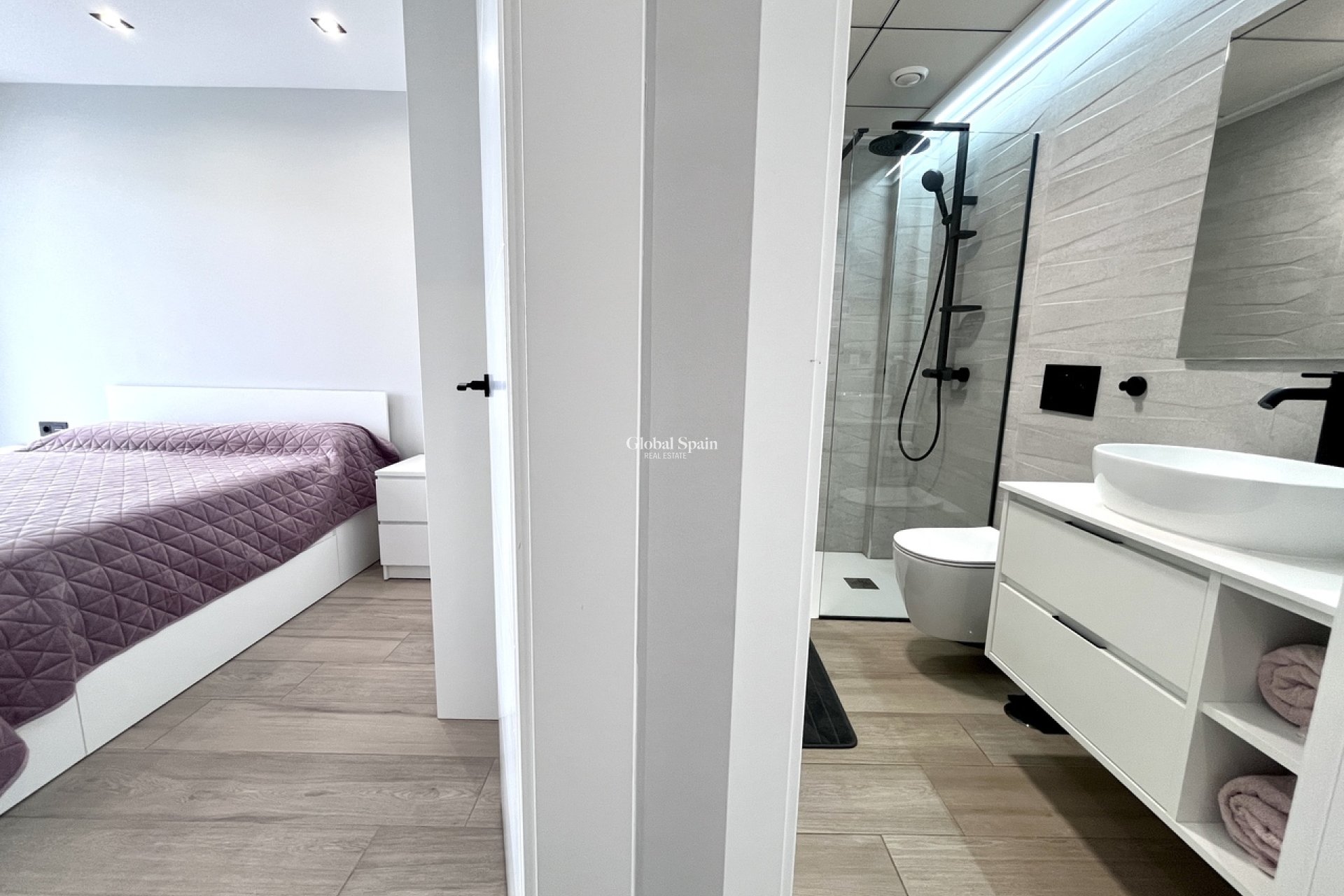 Revente - VILLA -
PUNTA PRIMA - Costa Blanca