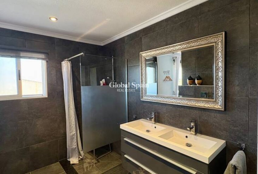 Revente - VILLA -
ROJALES - Costa Blanca