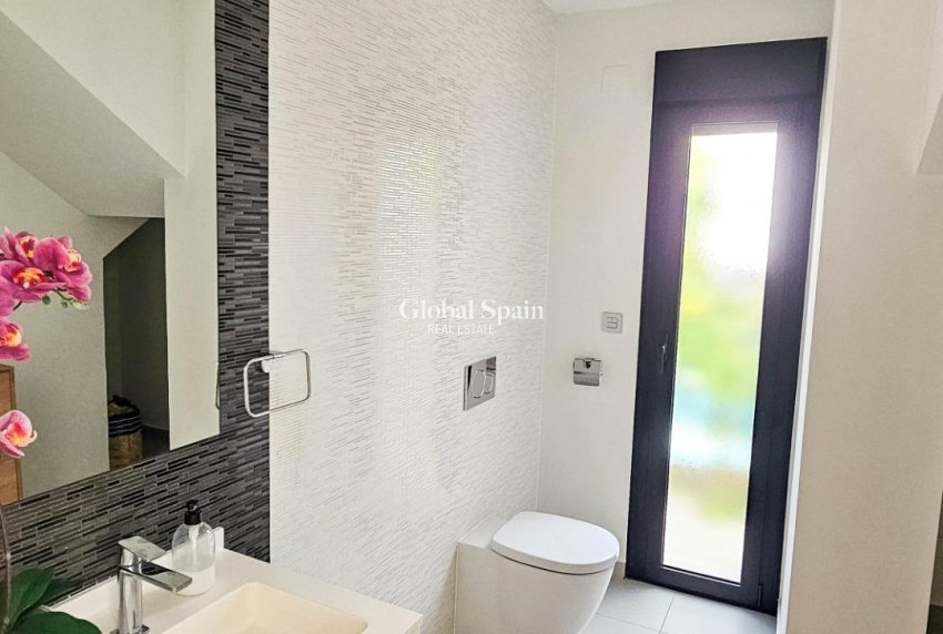 Revente - VILLA -
ROJALES - Cuidad Quesada