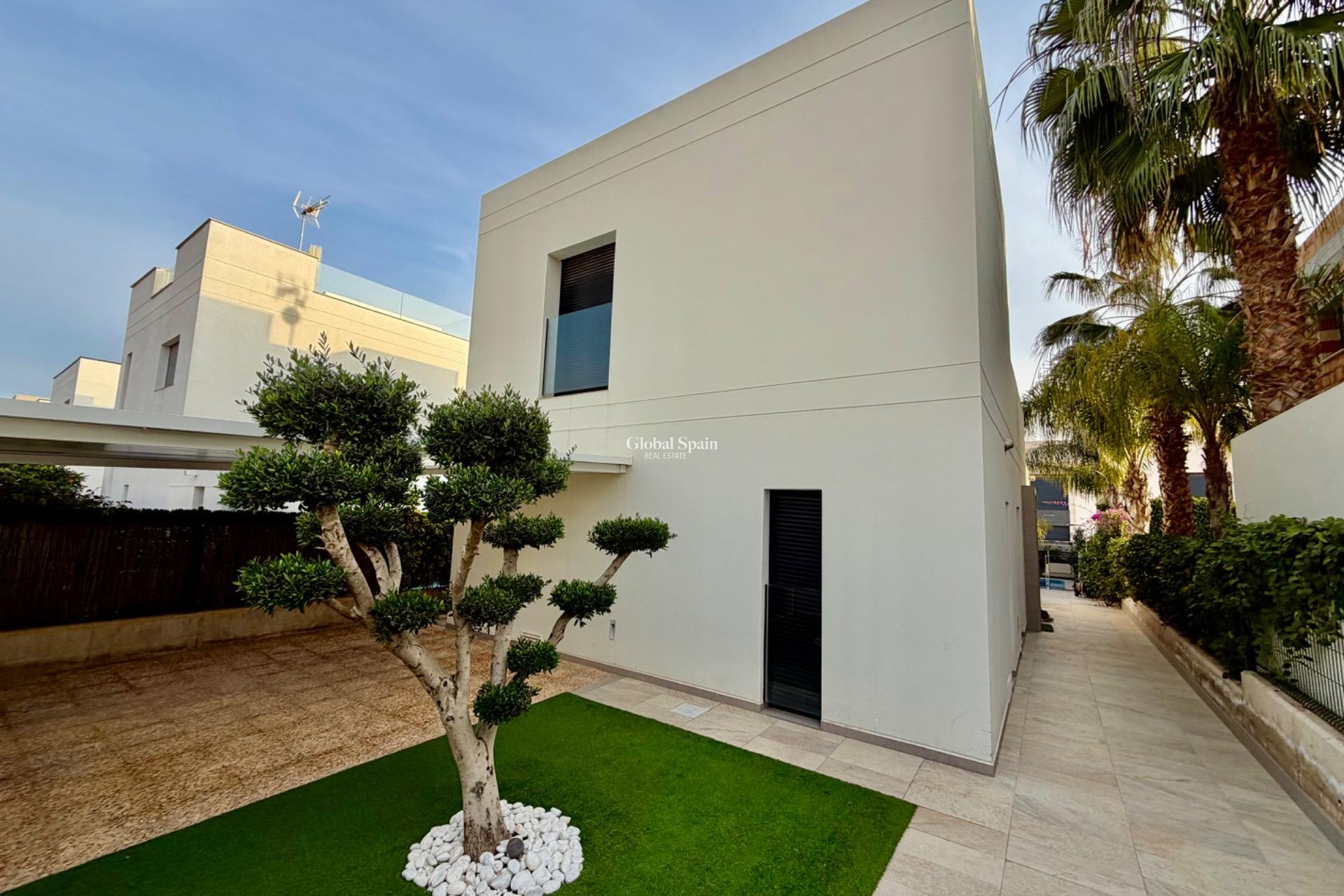 Revente - VILLA -
ROJALES - Cuidad Quesada