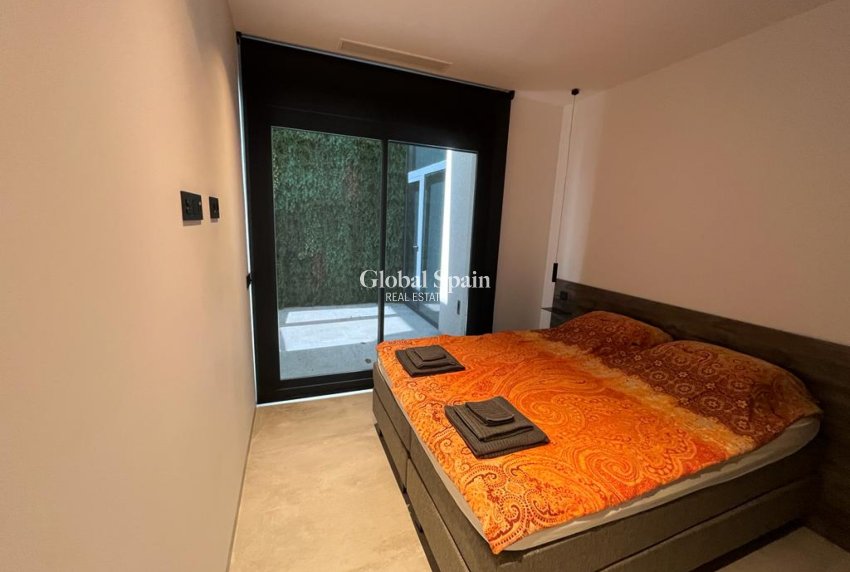 Revente - VILLA -
ROJALES - Inland