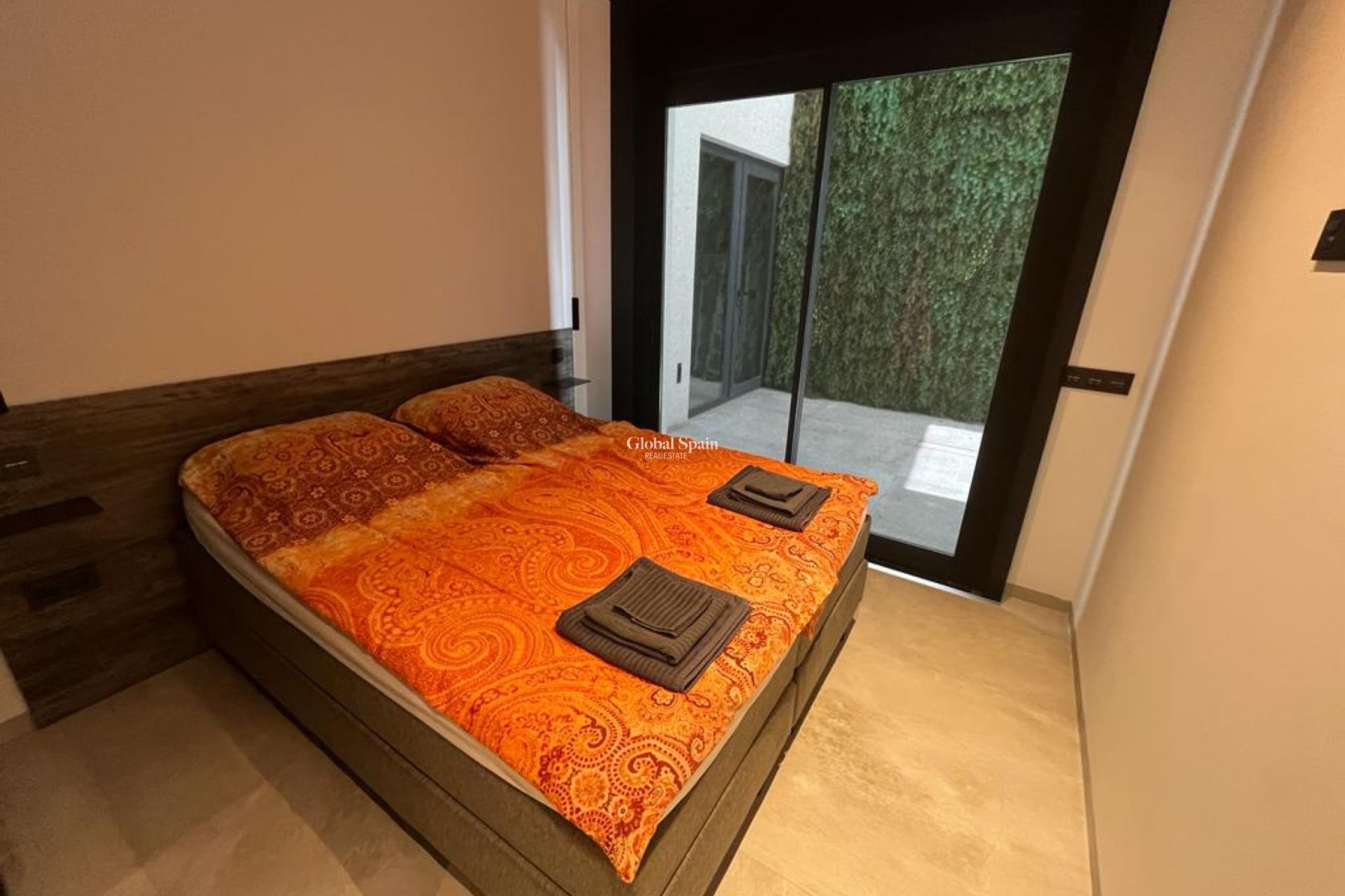 Revente - VILLA -
ROJALES - Inland