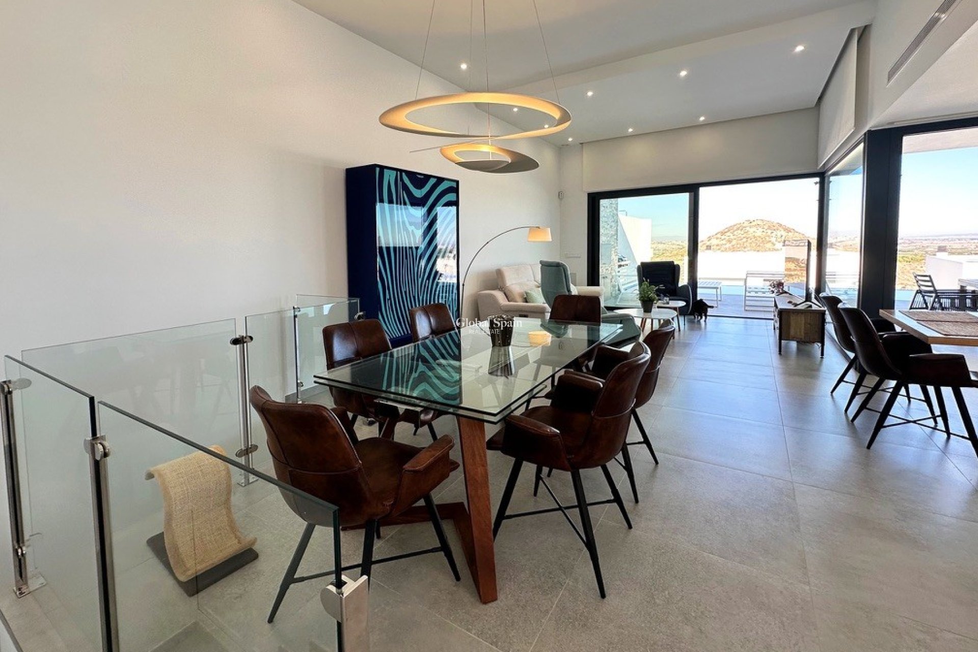 Revente - VILLA -
ROJALES - Inland