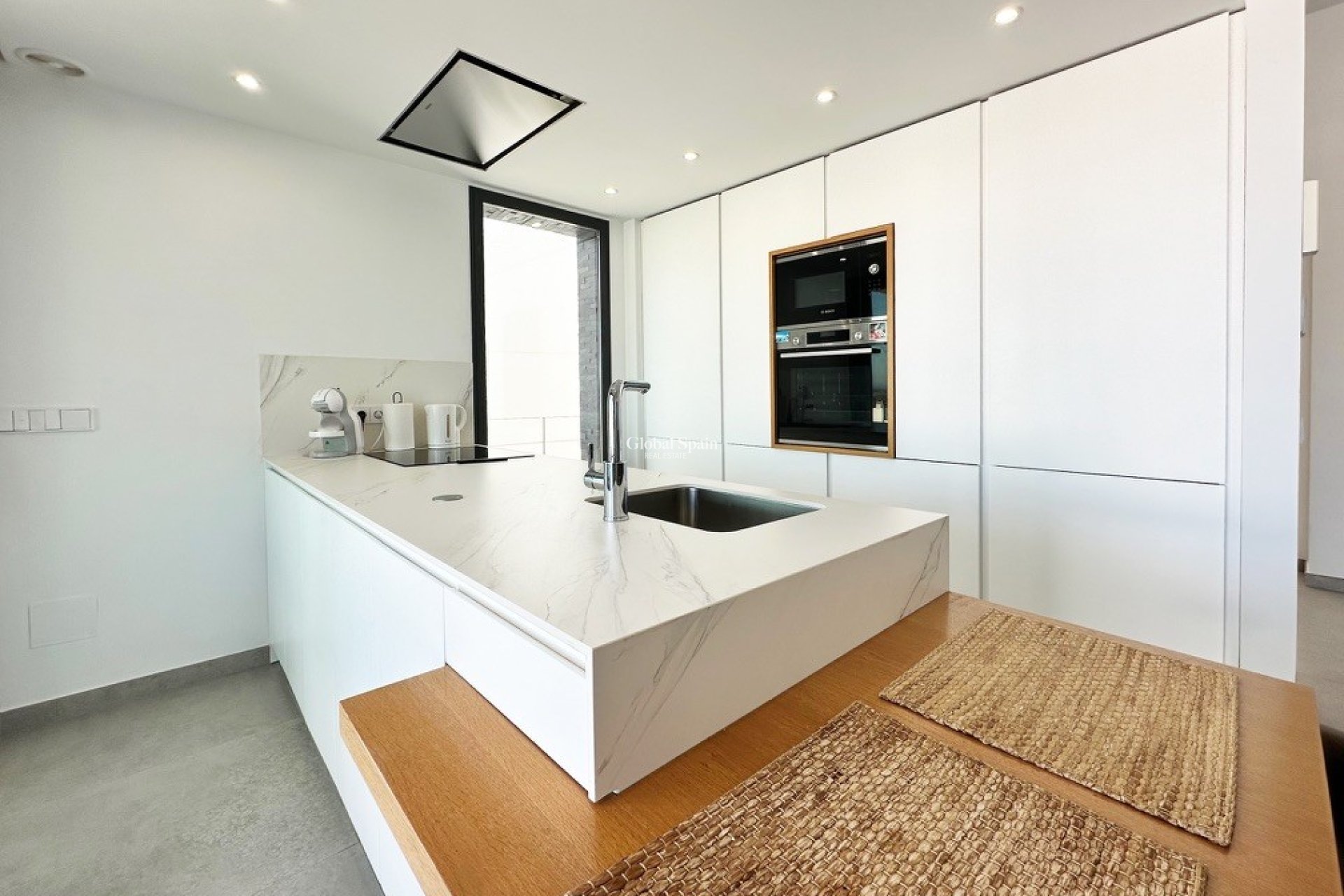 Revente - VILLA -
ROJALES - Inland