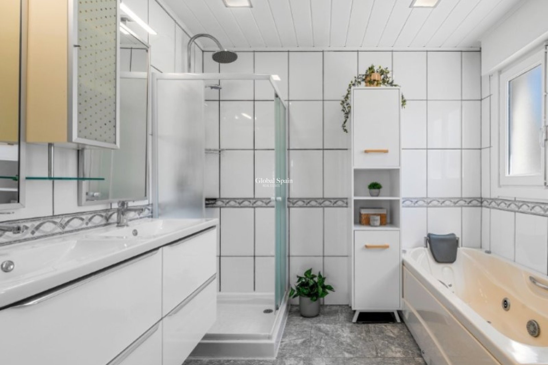 Revente - VILLA -
ROJALES - Inland