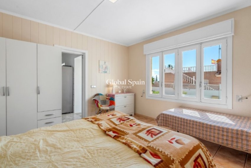 Revente - VILLA -
ROJALES - Inland