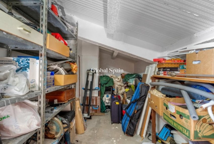 Revente - VILLA -
ROJALES - Inland