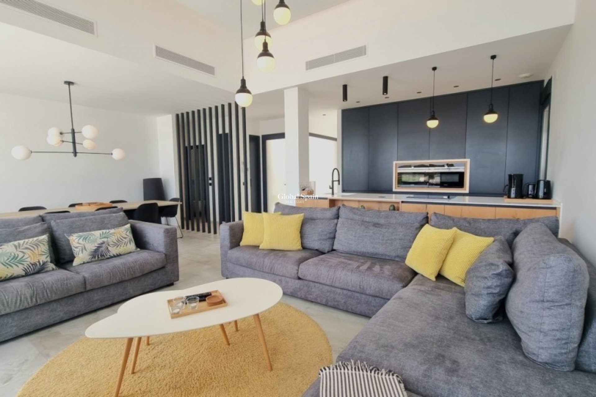 Revente - VILLA -
ROJALES - Inland