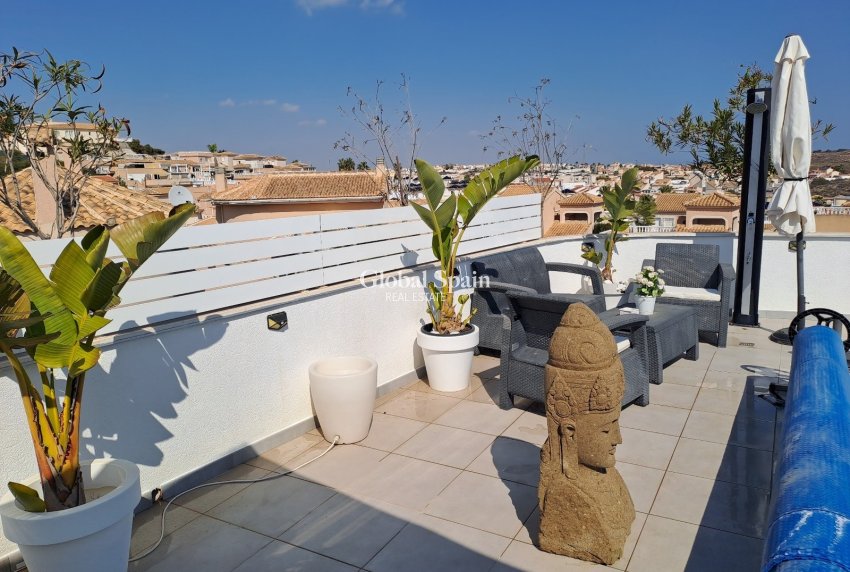 Revente - VILLA -
ROJALES - Inland