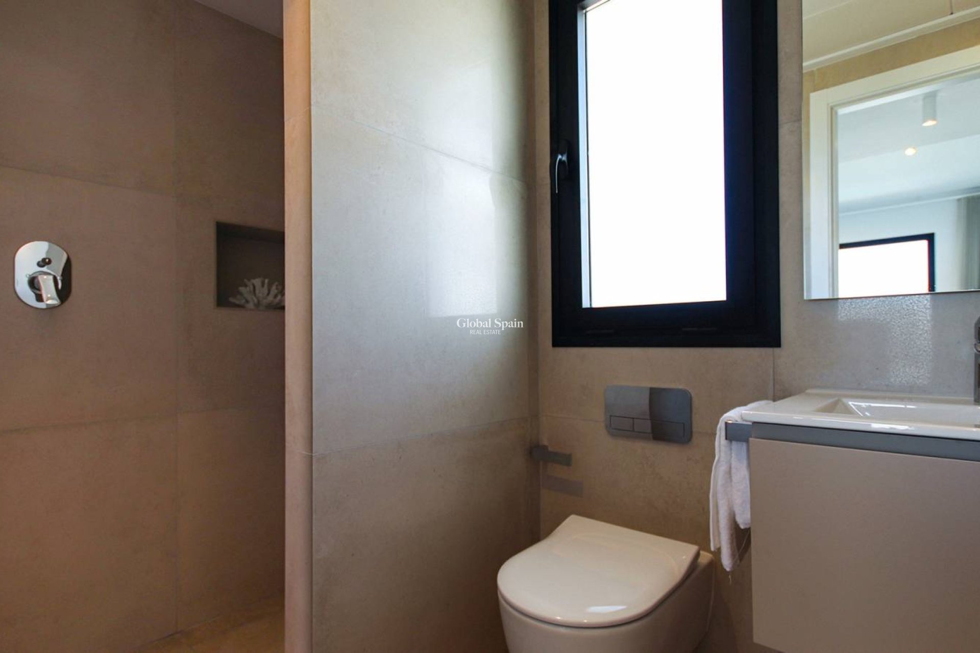 Revente - VILLA -
ROJALES - Inland