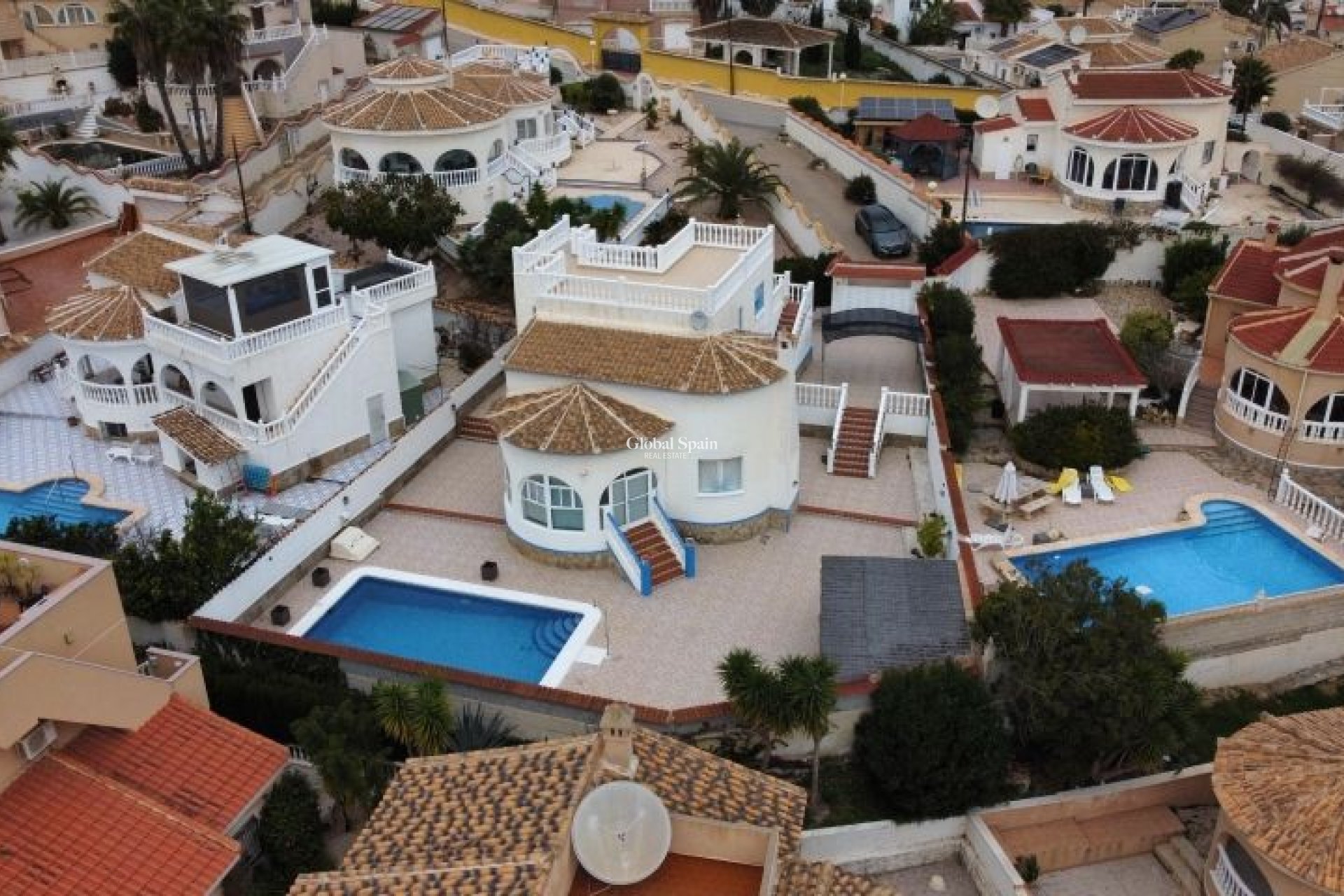 Revente - VILLA -
ROJALES - Inland