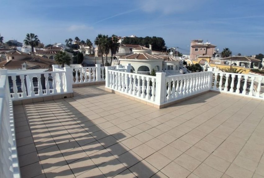 Revente - VILLA -
ROJALES - Inland