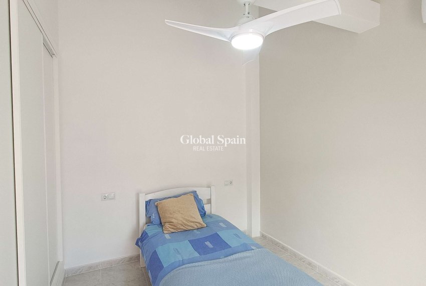 Revente - VILLA -
ROJALES - Inland