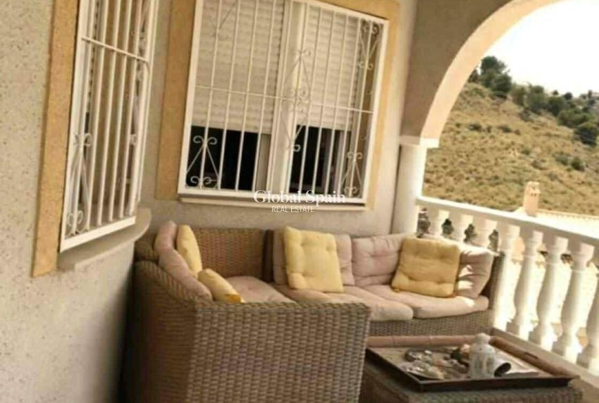 Revente - VILLA -
ROJALES - La Marquesa Golf