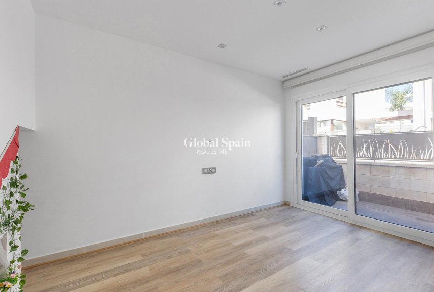 Revente - VILLA -
ROJALES - Pueblo bravo