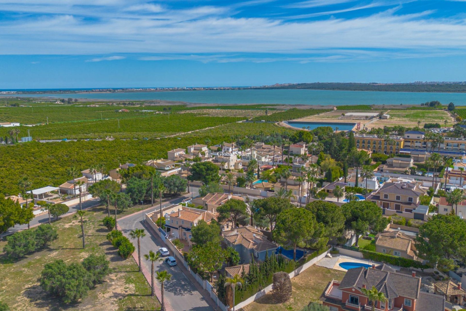 Revente - VILLA -
ROJALES - Pueblo Bravo