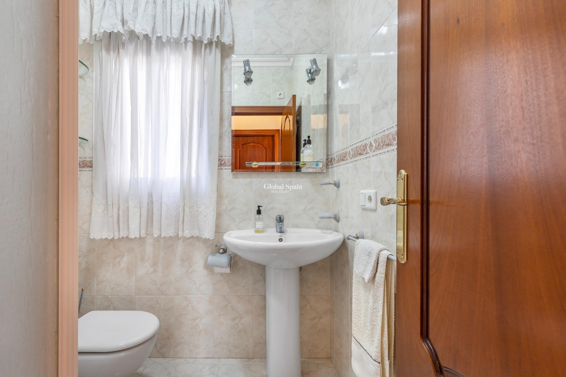 Revente - VILLA -
ROJALES - Pueblo Bravo