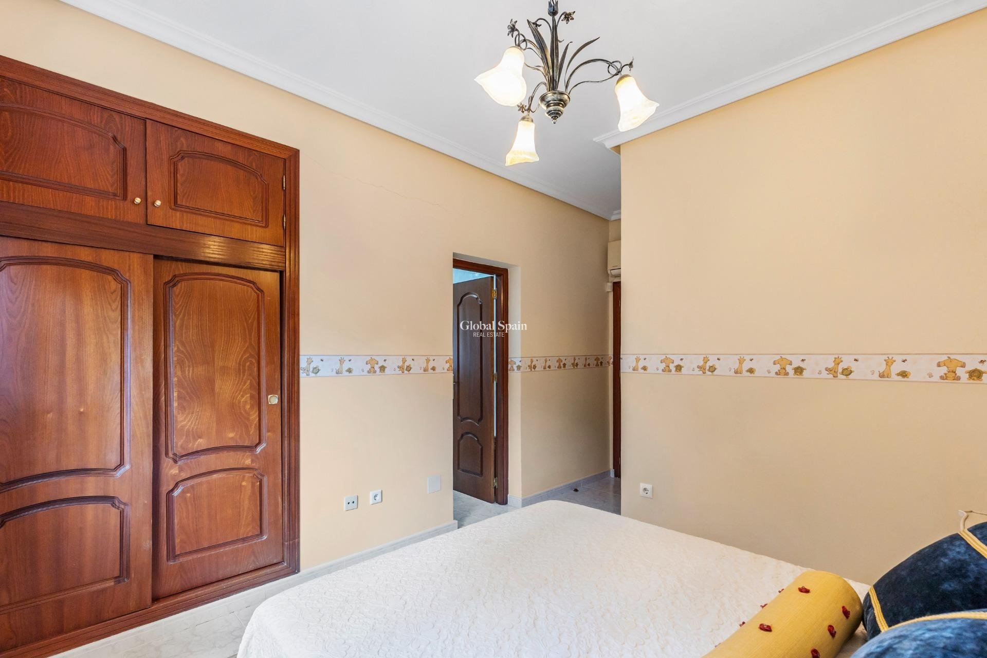 Revente - VILLA -
ROJALES - Pueblo Bravo