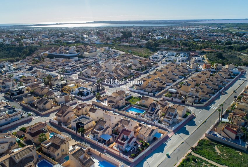 Revente - VILLA -
ROJALES - Pueblo