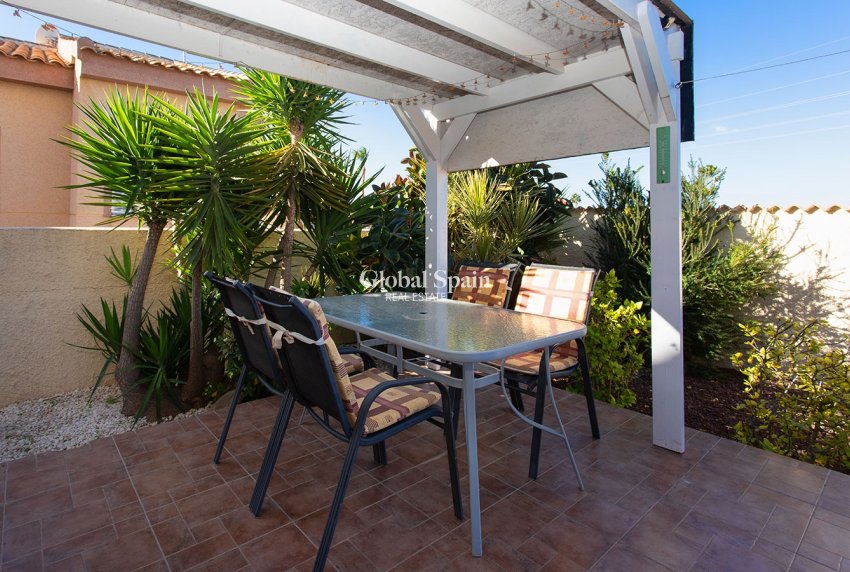 Revente - VILLA -
ROJALES - Pueblo