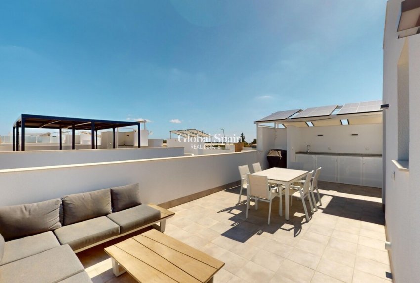 Revente - VILLA -
ROLDÁN - Inland