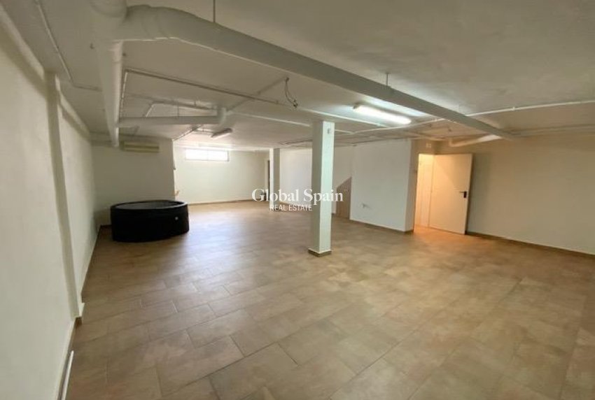 Revente - VILLA -
ROLDÁN - Inland