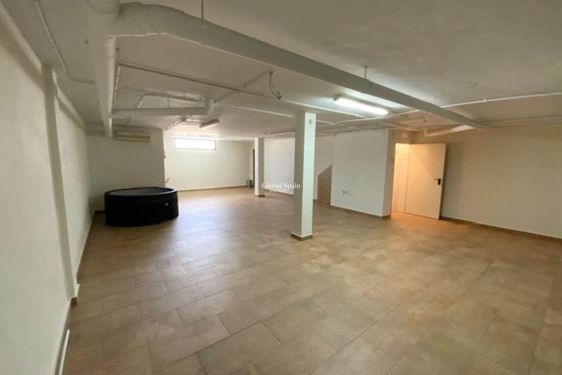 Revente - VILLA -
ROLDÁN - Inland