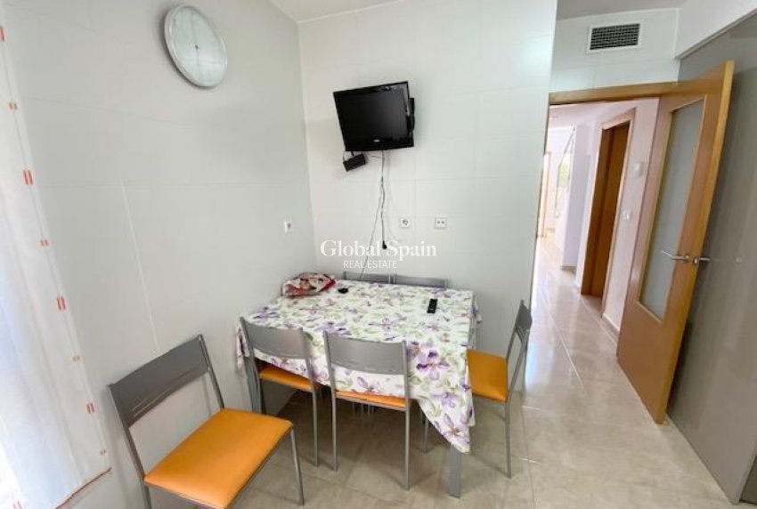 Revente - VILLA -
ROLDÁN - Inland