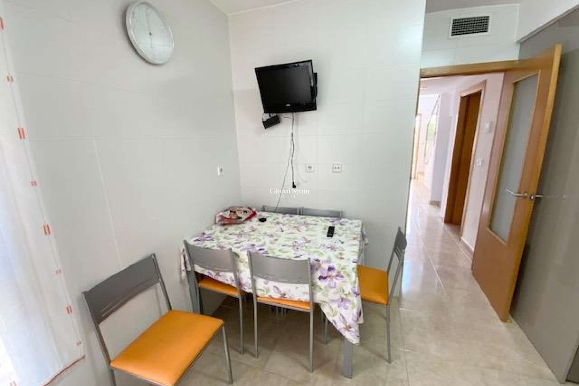 Revente - VILLA -
ROLDÁN - Inland