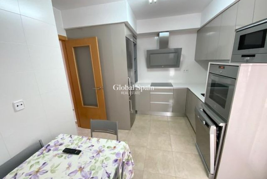 Revente - VILLA -
ROLDÁN - Inland