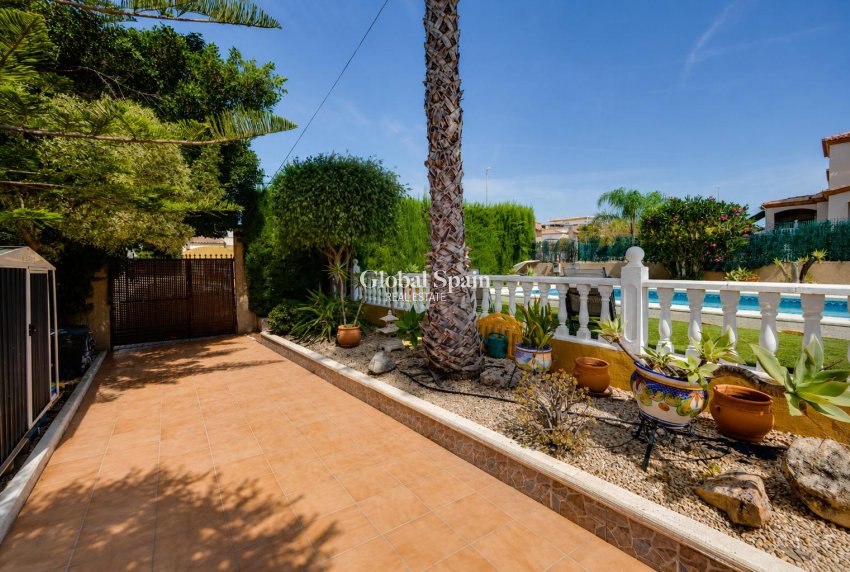 Revente - VILLA -
SAN FULGENCIO - Costa Blanca